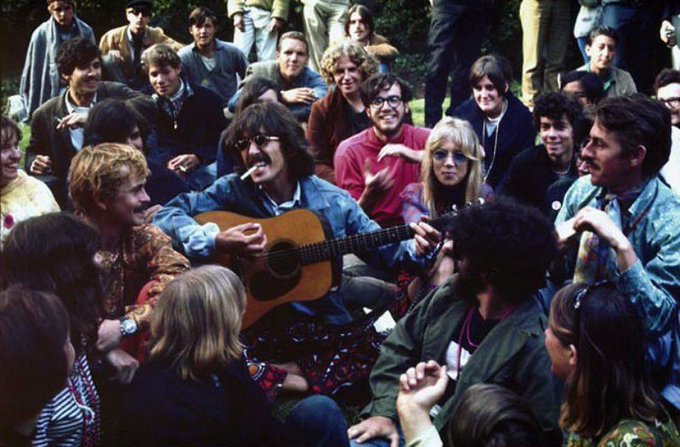 fasc1nate's tweet photo. George Harrison plays in Golden Gate Park, 1960s. https://t.co/tysjcec5Yi