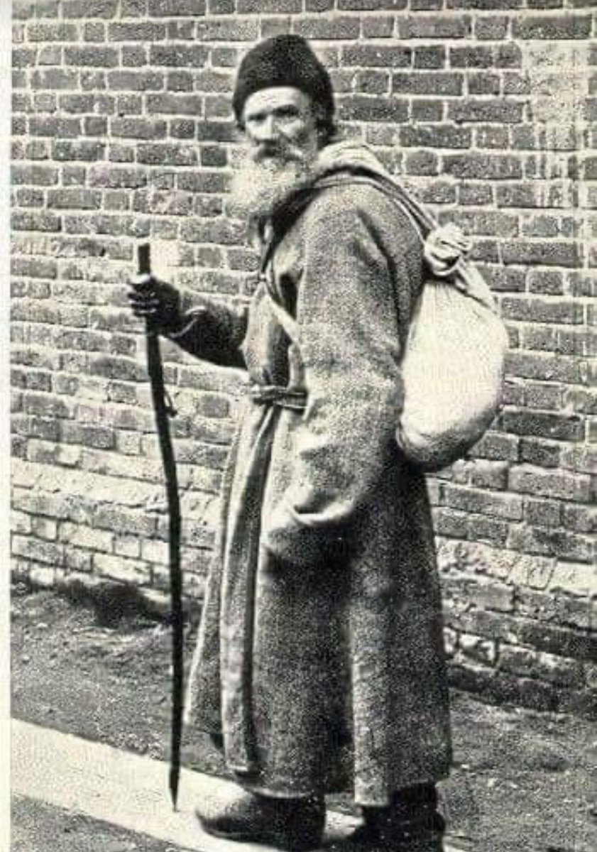 KamelDanil's tweet image. Un immigrant, un réfugié, un mendiant ? Non !
L'un des plus grands écrivains russes de tous les temps Fiodor Dostoïevski.