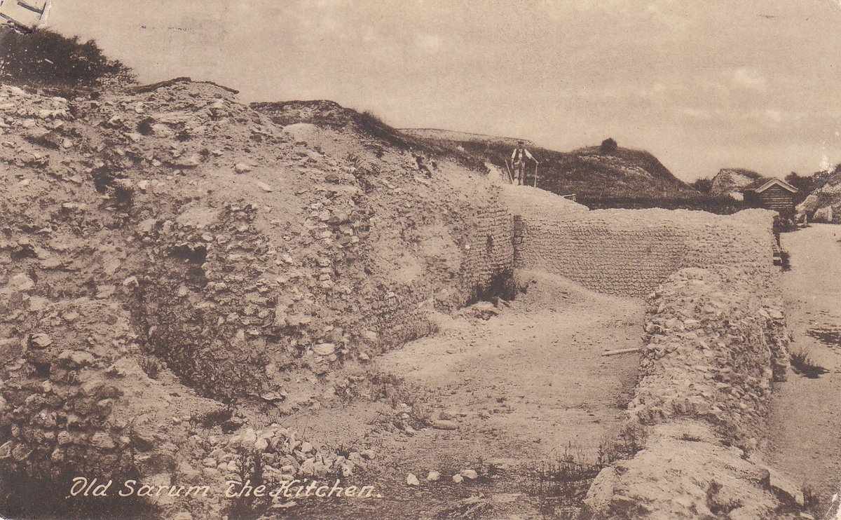 MarjeMolder's tweet photo. This #antique 1913 #English #RealPhoto #postcard No. 65295 of the original photo of the "Kitchen Area" of #OldSarum #IronAge #ruins (earliest #Salisbury settlement) taken in 1913 by #Frith is 110 years old but was posted from #England in 1971 #deltiology #philately #archeaology https://t.co/3FNT4bdS81