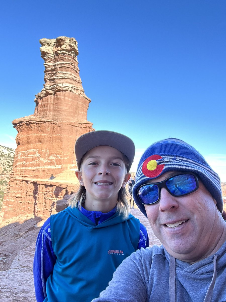 RMourning's tweet image. Beyond thankful for my guy - even when he wakes up at 0600 and says “wanna hike 6 miles to The Lighthouse this morning?” @Becca_Mourning @TPWDparks #CanyonTX 🦃🙏🍽🍁