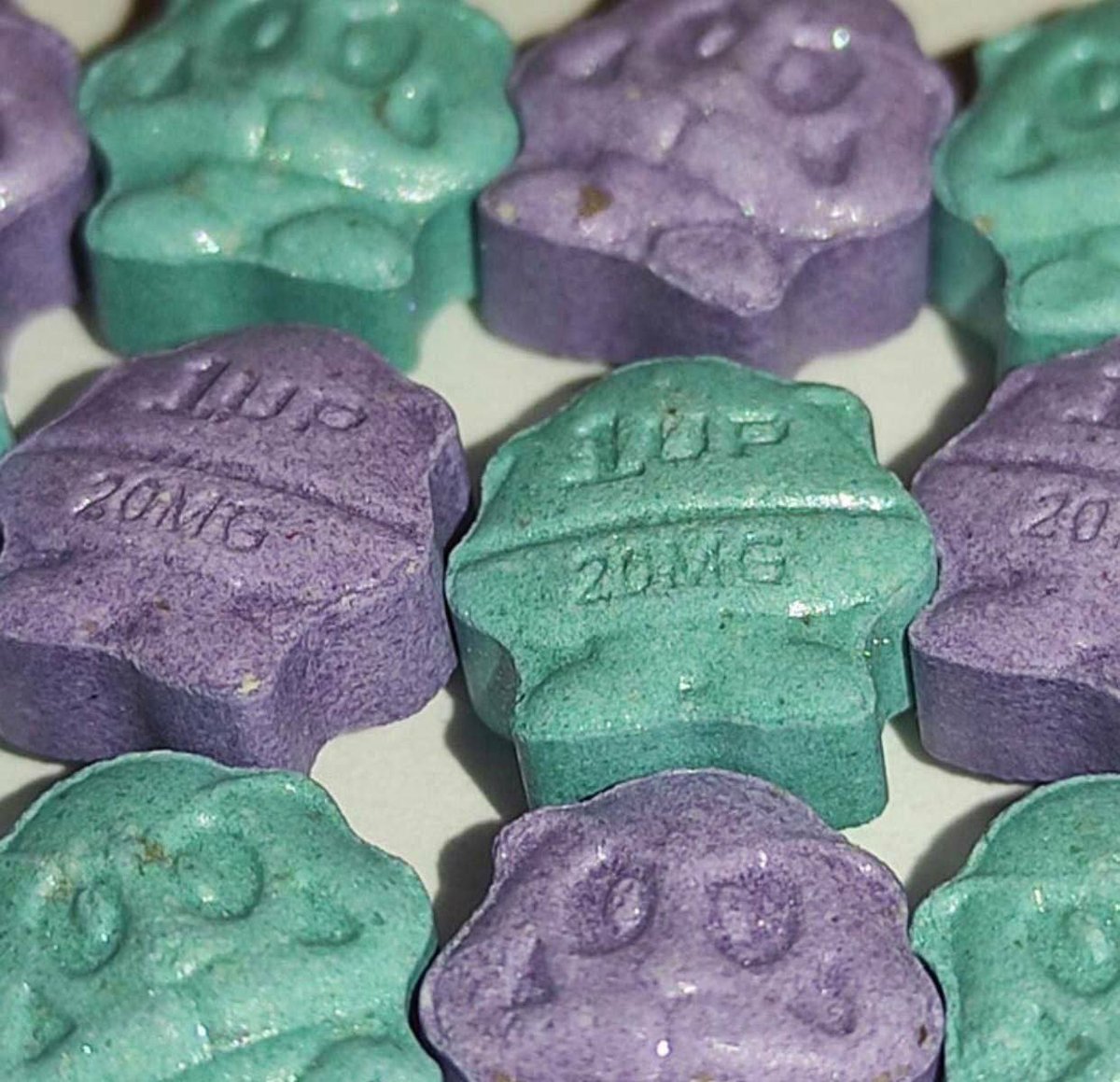 Jamesperry31991's tweet photo. XTC pills.  
https://t.co/yb7VkXEata https://t.co/4orMzlT8CE