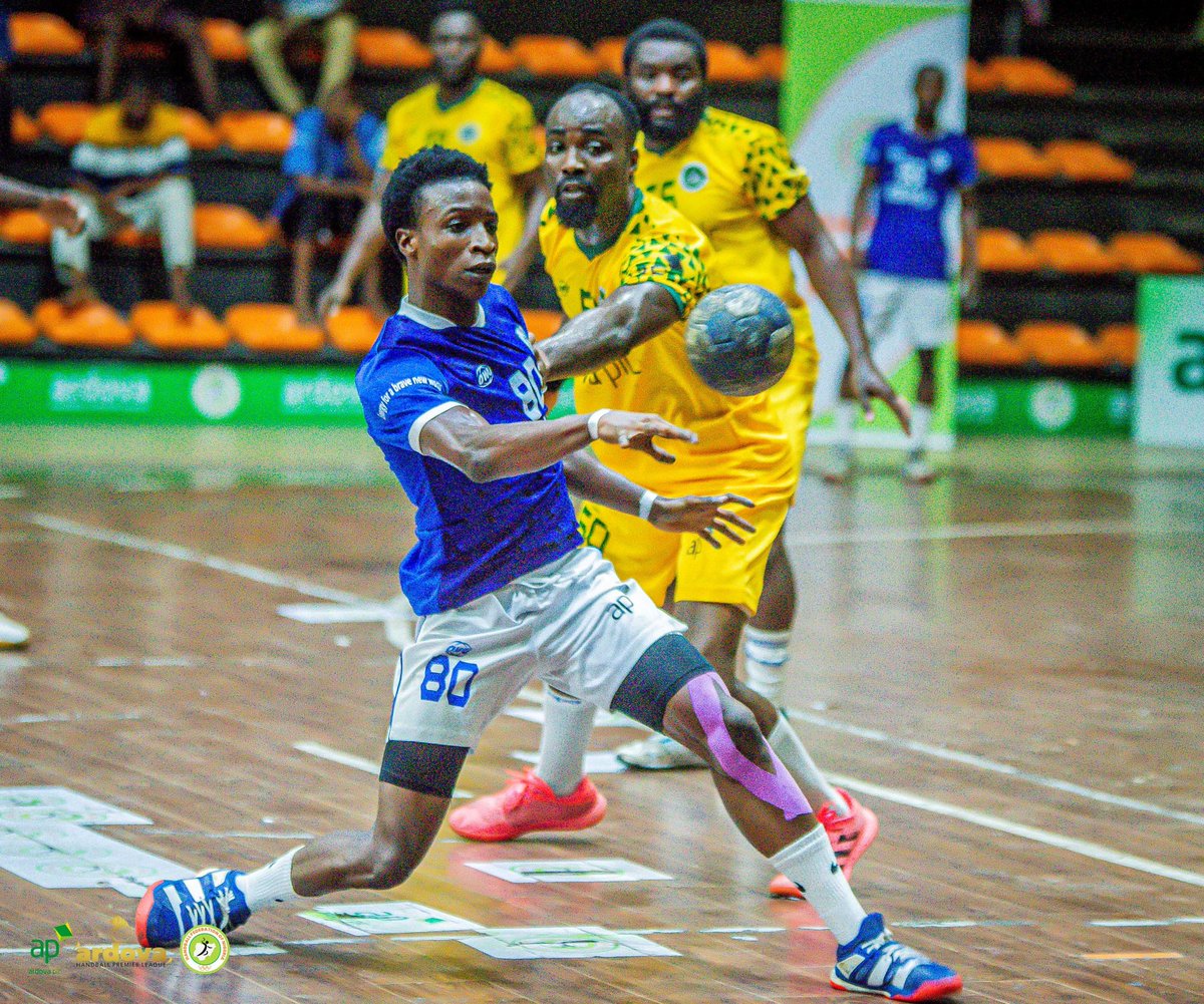 mekus102's tweet photo. Concentration is a key factor in this game.
Players at the Ardova Handball Premier League have mind's fixed on the game
@mitchokonta @ardovaplc @danbusky
#APHPL https://t.co/K8BUWcrUUx