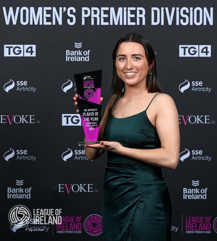 A special Award in recognition of a special player! ⭐️🟢⚫️

Sadhbh Doyle picks up the 2023 Player of the Year Award! 🏆