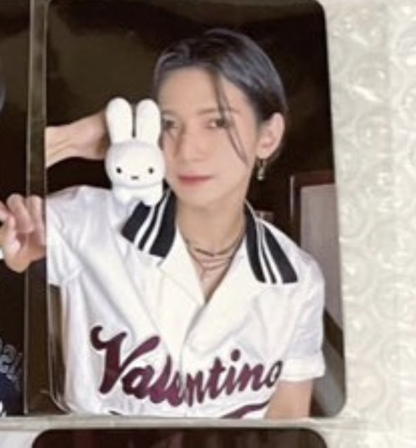 wosnluv's tweet photo. @hongnyannyan wtb yeosang fromm store! https://t.co/kqulGN7M3A