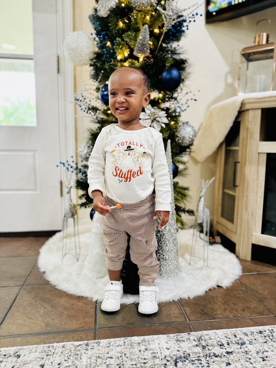 Thankful. Grateful. Blessed. 

Happy Thanksgiving Everyone! 🧡🤎