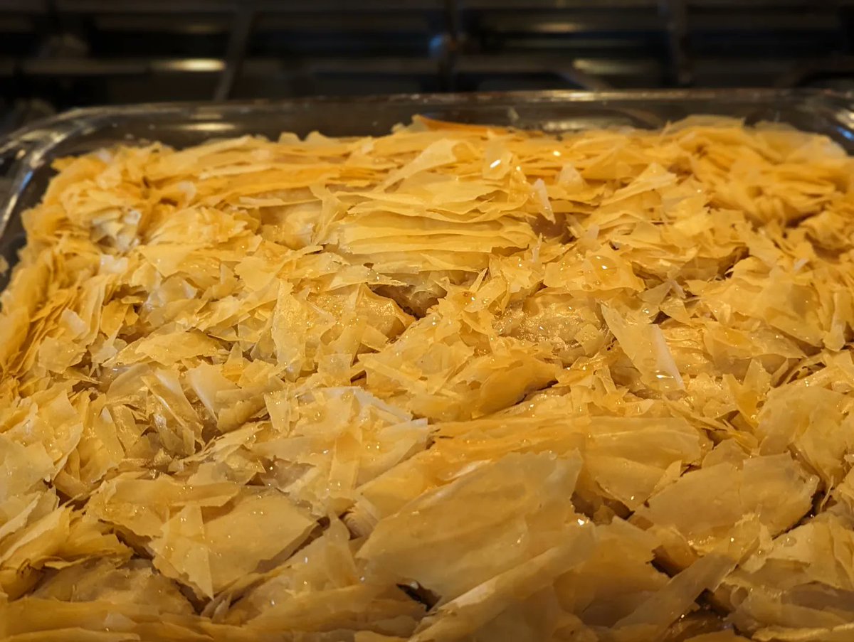 Fresh Baklava for Thanksgiving!! 🌰🍯🥧🤤😋 Happy Thanksgiving everyone!! #baklava #greekamerican