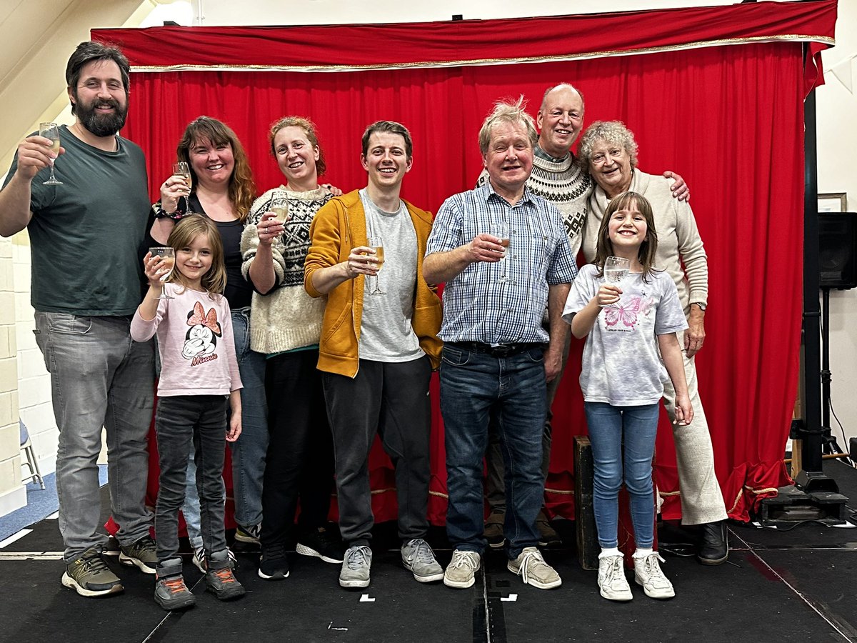 And that’s first night done! Our whole team was there for the first performance, and as has become tradition, we started at the welcoming Bradwell Village Hall to a lovely audience! We’re now on the road until the 17th Feb, so catch us at a venue near you rainorshine.co.uk/winter_tourdat…