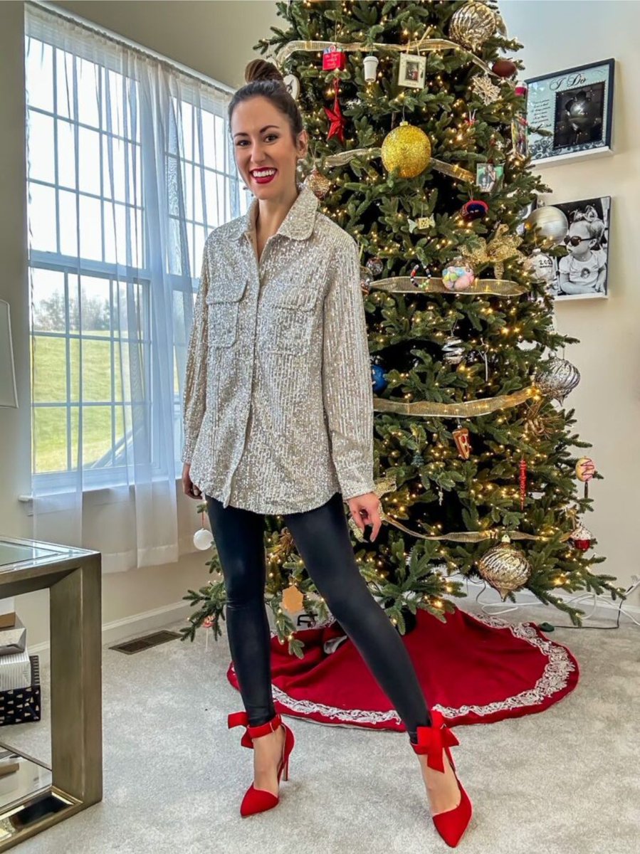cleomadisonblog's tweet photo. 10 Festive Christmas Outfits With Leggings https://t.co/GORc1ZySJ5 #ootd #modestfashion #christmas https://t.co/3H8RB5Wr3j