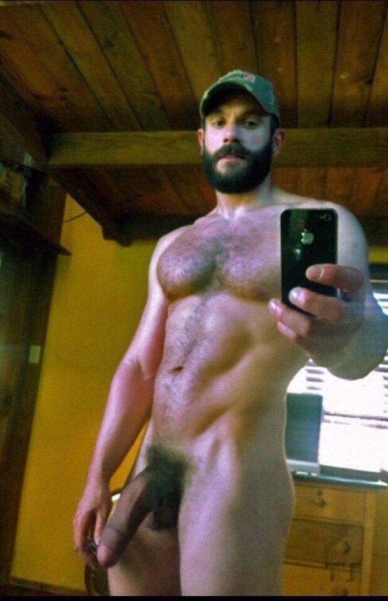 can u handle his big dick?

😈 follow -> linktr.ee/nicc_nicc