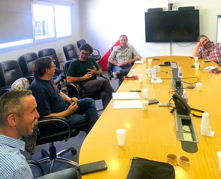 VacaMuertaOk's tweet photo. La comisión del Cluster se reunió hoy con la comisión del Cluster Infotech Patagonia para compartir experiencias asociativas, buscar sinergías entre ambas instituciones y fijar agenda común para el año 2024. https://t.co/15p7TTHx53