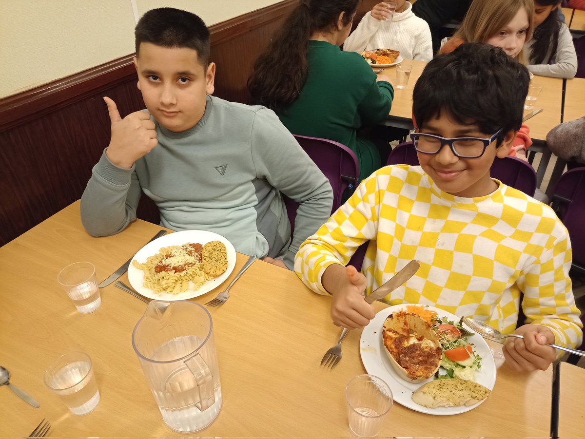 DMN_Y6's tweet photo. All students in bed and settled for a long nights sleep after an incredible day of adventures and making memories that will last a lifetime @IngleboroughHal @Dixonsmnp #Unity https://t.co/s0kujOKu4u