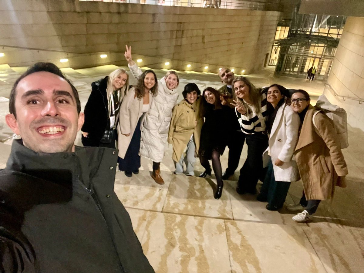 To finish our first day, we spend an amazing time in the @MuseoGuggenheim. A great time to see our South Summit family, enjoy the cultural scene of #Bilbao and the gastronomy. Time to rest and recover for our second day of #SouthSummitIndustryEnergy 😌💚