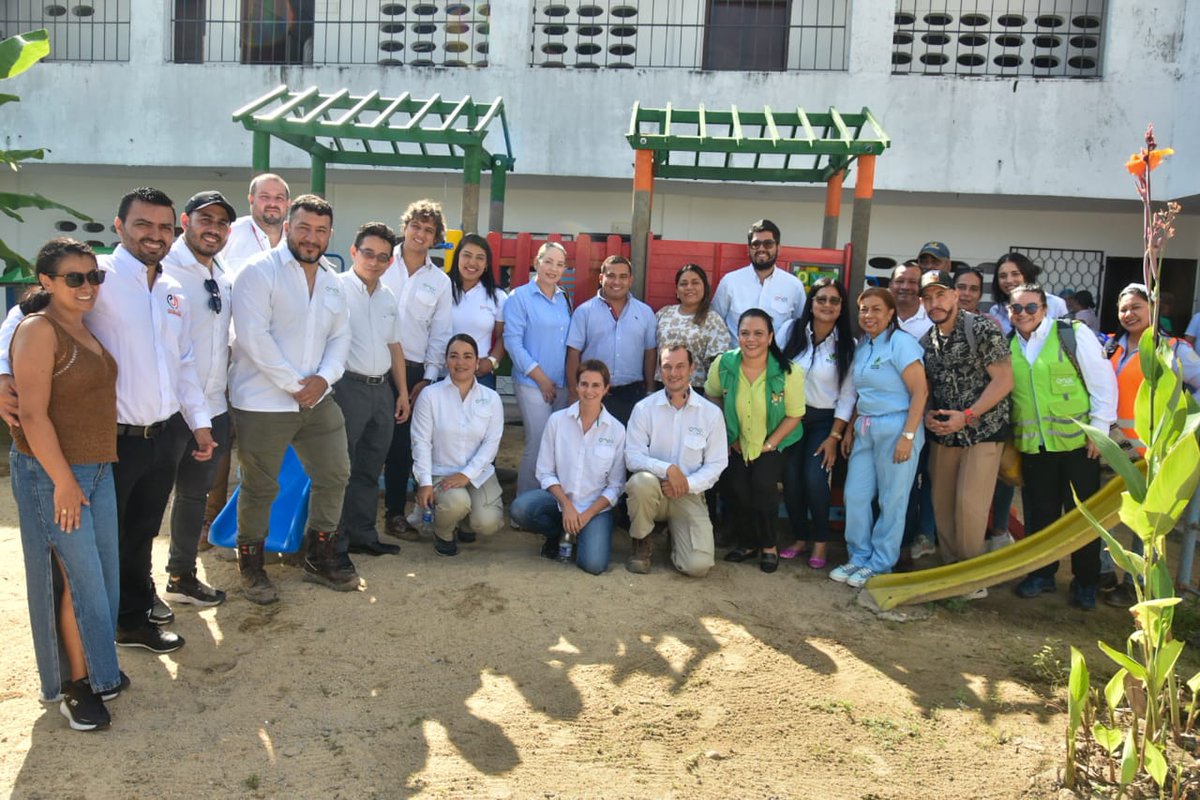 CarloSierras's tweet photo. Entrega de dotación a los CDI del municipio @Alcaldiafcion mecanismo obras por impuestos gracias a la empresa @EnelColombia por la financiación de este proyecto en beneficio de nuestra niñez @RenovacionCo seguimos avanzando https://t.co/JCMcWIsUSo
