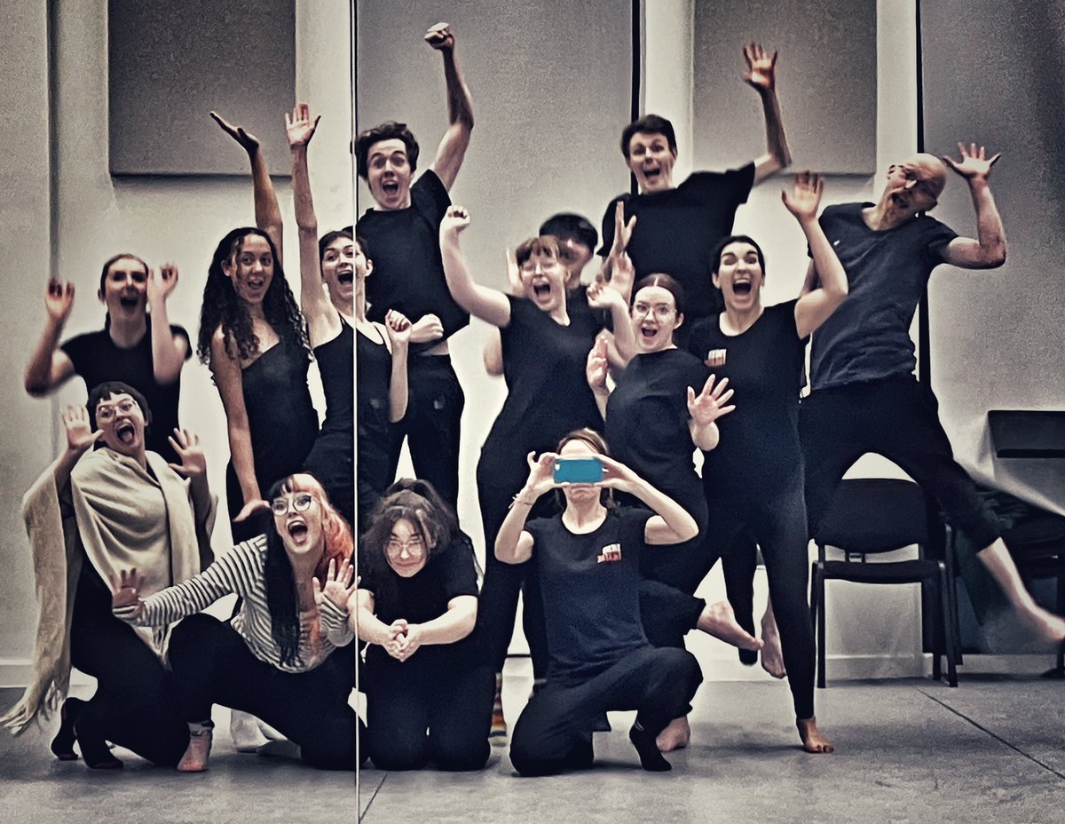 Fab workshop <a href="/TaP_Arden/">Theatre&Performance</a> tonight! Brilliant energy and SWEAT 👏🙌👏 thanks for having us! #theatretraining #physicaltheatreworkshop