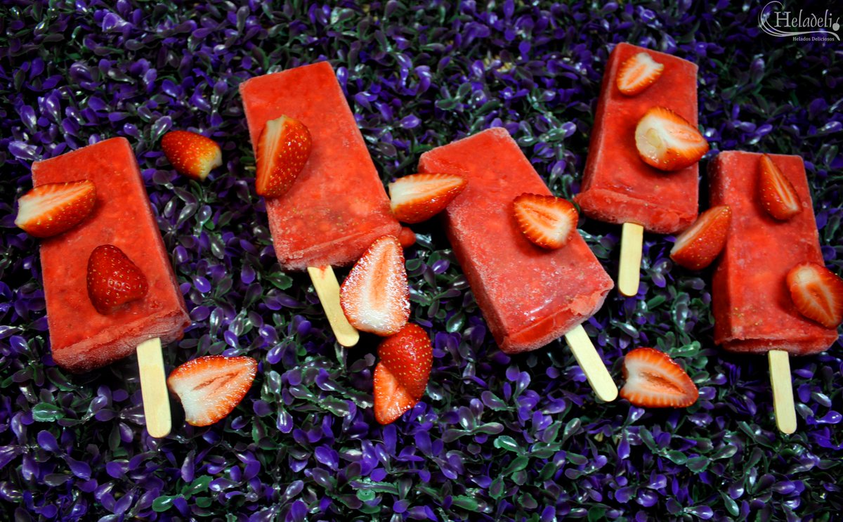 Heladeli1's tweet photo. 🔥Tu postre ligero, saludable y delicioso‼‼‼Paletas de YOGURT DOBLE CERO. 💪🏻Natural, fresas, cereales y nuez. 👌🏻 También fresa, jamaica y tamarindo con STEVIA. 🤤
✔ 0% azúcar ✔ 0% grasa ✔ Bajo contenido calórico
#Heladeli #Gdl #FelizLunes #Engdl #Lunes #Guadalajara https://t.co/rRVrPXVPLJ