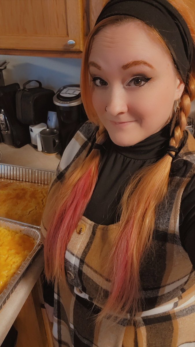 #HappyThanksgiving to those that celebrate! What are your favorite dishes to have for a feast?