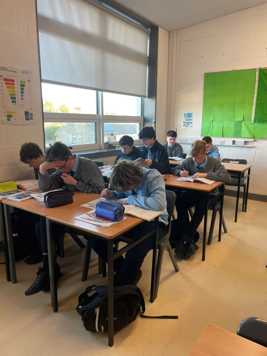 WexCBS's tweet photo. Ms Martin’s 3rd Year Barrow & Slaney busy researching college courses, plcs and apprenticeships today as part of the College Awareness Week 2023. #CAW2023 #makingfutureplans #thinkingahead https://t.co/aXICYOtmO0
