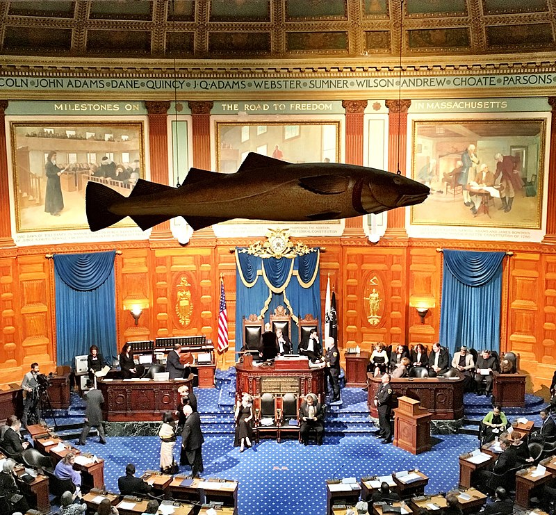 LinkofSunshine's tweet photo. Fun Fact: There is a 5 foot carved cod hanging in the Mass. House chamber. It's been there since 1747 and called the Sacred Cod. It burned down, the second was destroyed in the Revolution (somehow), and the current one has been there since 1784, except when it got stolen twice https://t.co/isB9FSgkvc