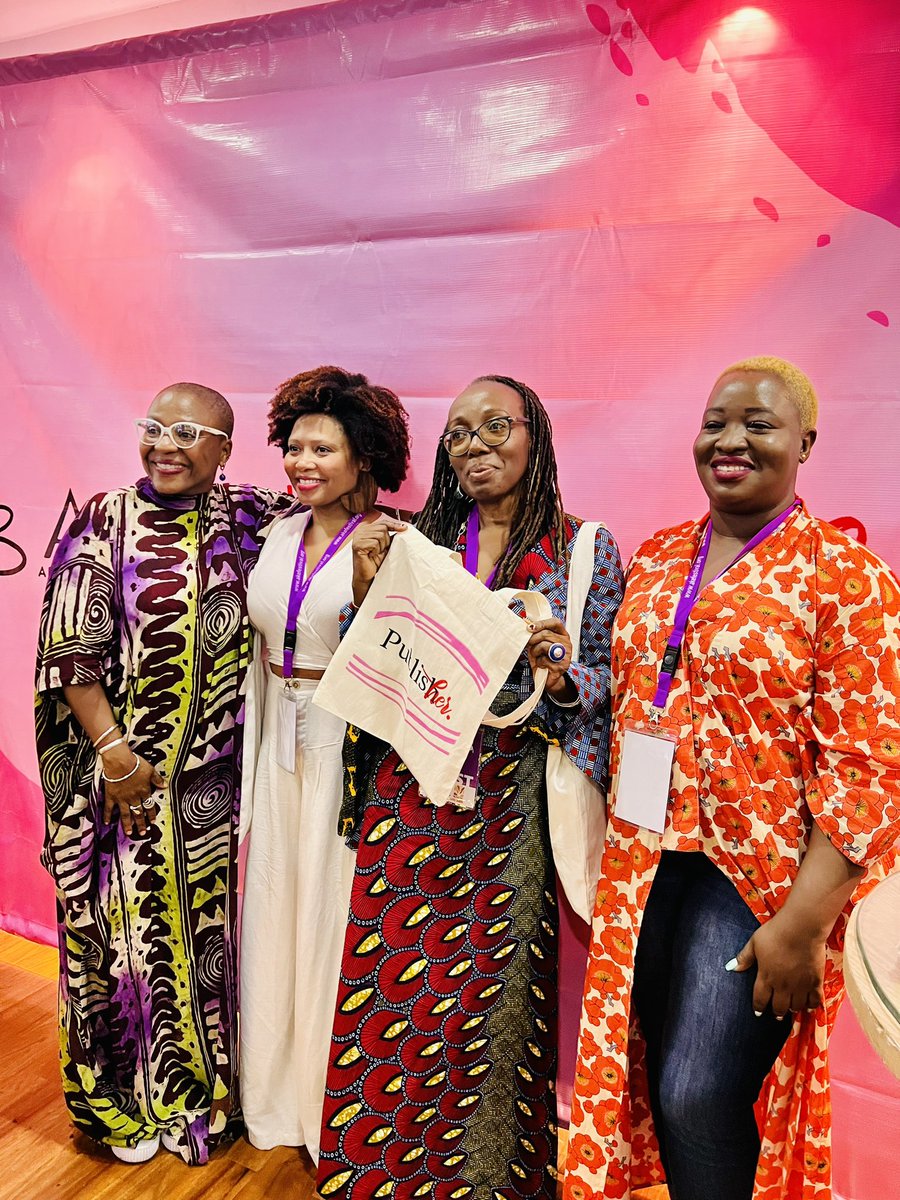 Fabulousity! With some of the Board Members of <a href="/PublisHerEvents/">PublisHer</a> at the Meetup <a href="/akefestival/">AkeArts&BookFestival</a> Lagos! ❤️😍
#AkeFest23