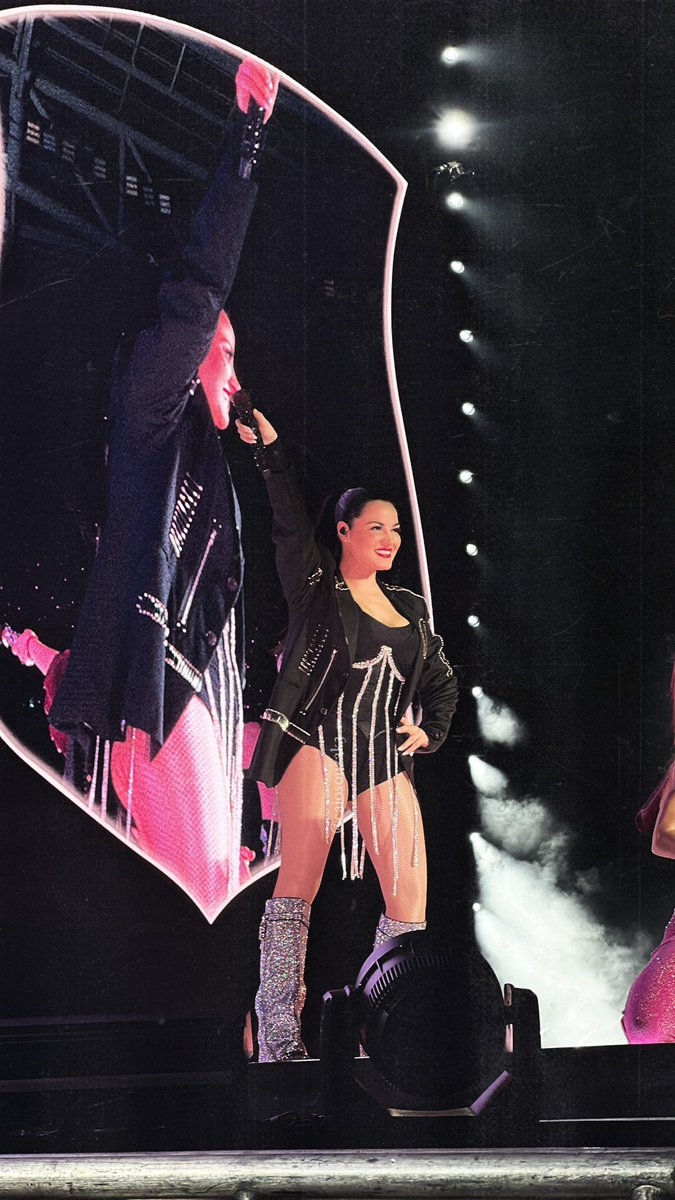 caiosouzak3's tweet image. A MULHER MAIS LINDA DESSE MUNDO SE CHAMA MAITE PERRONI E EU FOTOGRAFEI ELAAA @maiteperroni 💖