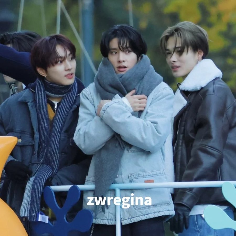 with spamz! he's freezing cold🥺 
#JUNGWON #JAKE #NI_KI