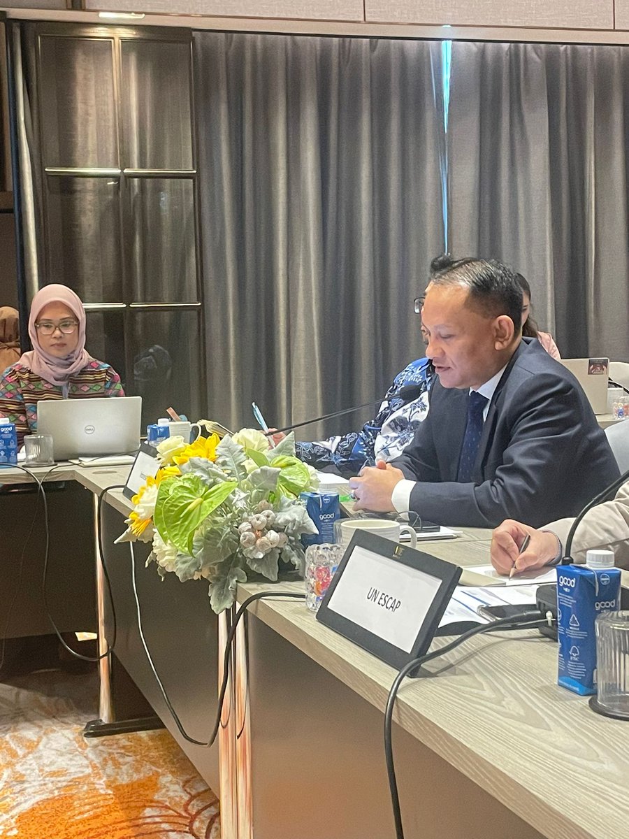 Productive consultation to strengthen <a href="/UNESCAP/">United Nations ESCAP</a> #SEAsia collaboration organized by <a href="/IndonesiaInBKK/">Indonesian Embassy in Bangkok</a> 🇺🇳🇮🇩🇹🇭🇧🇳🇰🇭🇱🇦🇹🇭🇹🇱🇲🇾🇵🇭🇸🇬🇻🇳