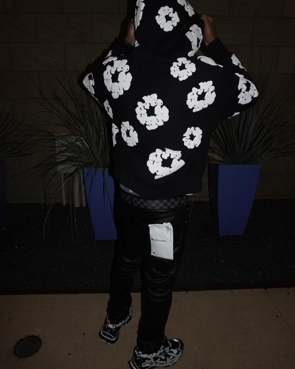 TopshelfMon's tweet photo. https://t.co/IHE0zqmkpR