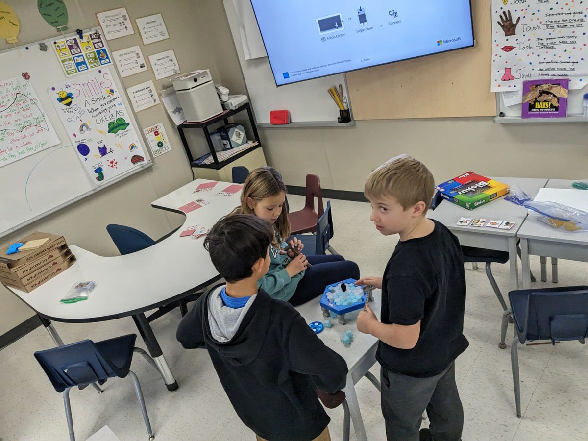 sjfgator's tweet image. Playing board games in Mr. O’Donnell’s class to practice Tools for Life strategies during Bullying Prevention &amp;amp; Awareness Week. #ToolsforLife