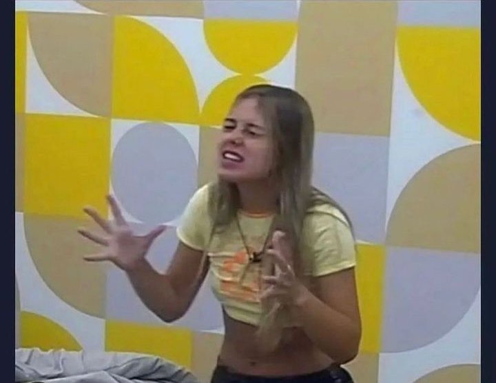 le contesto rápido y me contesta cuando se le canta