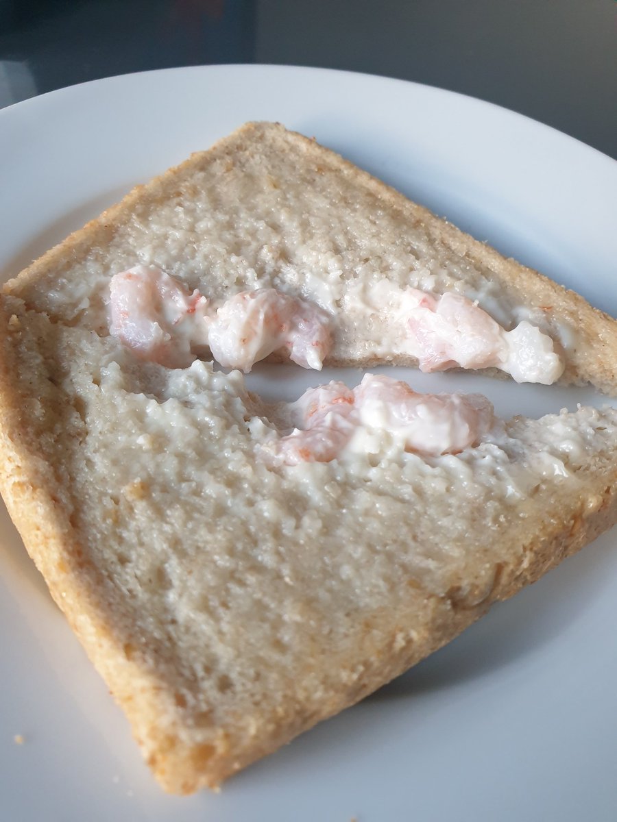 RFC_Stevie's tweet photo. @LidlGB don't really think this counts as a sandwich. 
What a complete rip off https://t.co/jc4qx2SGjS