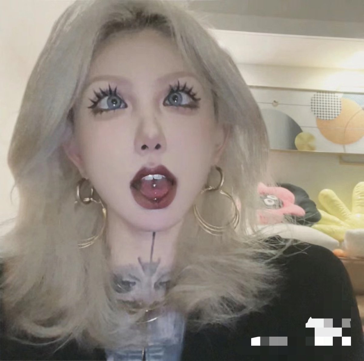 #盯射 #ahegao #阿黑颜 #翻白眼 #丧志 #母猪 #反差婊 #网红 #健身 #女神 #婊子 #高潮脸 #整容脸 #健身婊 #油脸 #名媛 #浓妆 #射屏 #粗口 #羞辱 #丧志 #曝光 #母狗 #骚逼 #骚货
盯死不负责的 https://t.co/2tO0pXubqK