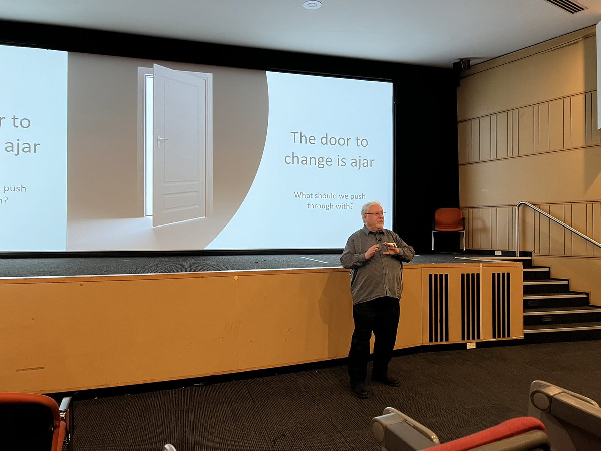 AmandasAudit's tweet photo. @LXatUTS @kyliereadman A fabulous keynote by @CRADLEdeakin Prof David Boud. Who is going to push in shifting assessment practices forward with me? 🙋♀️ #UTSLTF23 building a coalition of the willing! https://t.co/4MD77lg1Fs
