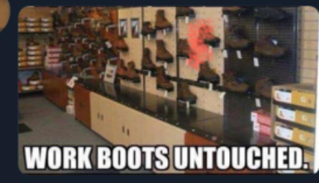 lilyspur's tweet image. 🥸 #DublinRiots