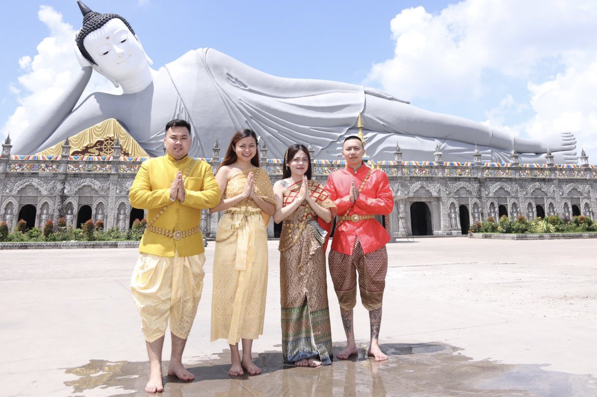 raysoccerplayer's tweet image. Chào ngày mới…. Chúc những người bạn thân thương luôn bình an mạnh khoẻ …sống đời an yên !