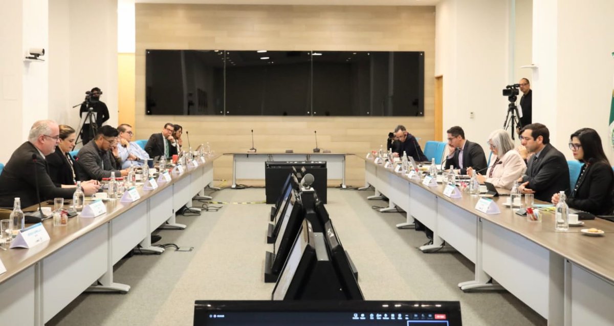 abugaberjose's tweet image. El director general de la @CONCAMIN, Alejandro Gómez @alejandrogomezt, nos apoyó dando más detalles, explicó qué es el @CIC_CONCAMIN, sus objetivos, cómo funciona y mostró algunos ejemplos de estudios económicos y demás información que pueden consultar en el #CIC, gracias a los…