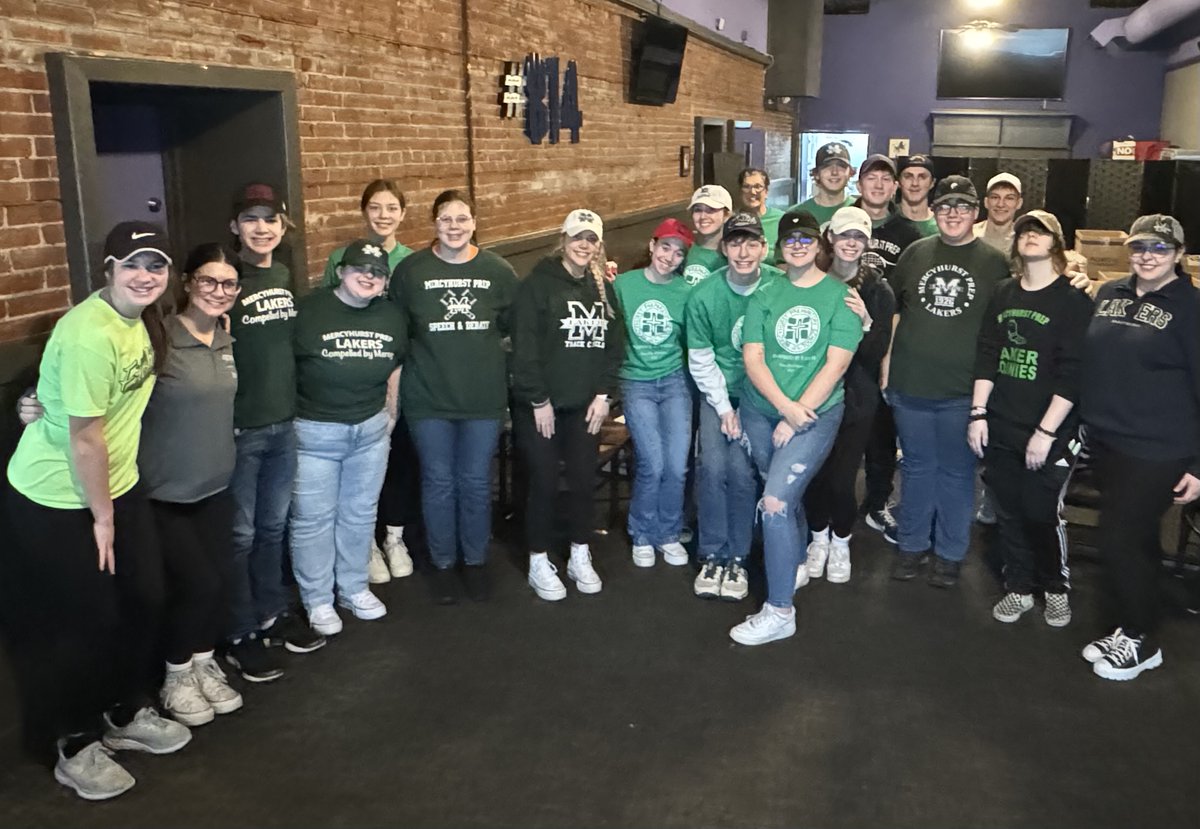 mpslakers's tweet photo. Earlier today, students, faculty, staff, alumni, and parents volunteered at the annual Fr. Mike Allison Thanksgiving Community Dinner at Calamari's. Our core values compel us to show mercy to others, and 1,200 meals were served today. Thank you to everyone who donated either  ... https://t.co/GrTBayji8X