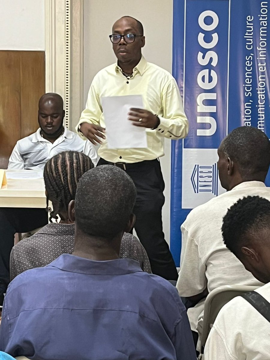 Appui psychosocial aux artistes et artisans de la communauté du village de Noailles par l’AHPSY. 

Cette initiative s’inscrit dans le cadre du projet “soutenir la communauté des artistes et artisans du village de Noailles" UNESCO-MCC
<a href="/PascalNery/">Pascal Nery Jean-Charles, MS,MA,DFS</a> <a href="/unesco_haiti/">UNESCO Haïti</a>