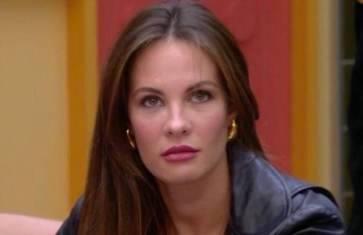 Elegidx's tweet photo. ¿Te gustaría que Jessica fuera la próxima expulsada?

🔄 SÍ, SOR GALLETA A LA CALLE

❤️ NO, ES MI GANADORA

#GHVIPGala11 #GHVIP24N https://t.co/bPxuL7tmjb