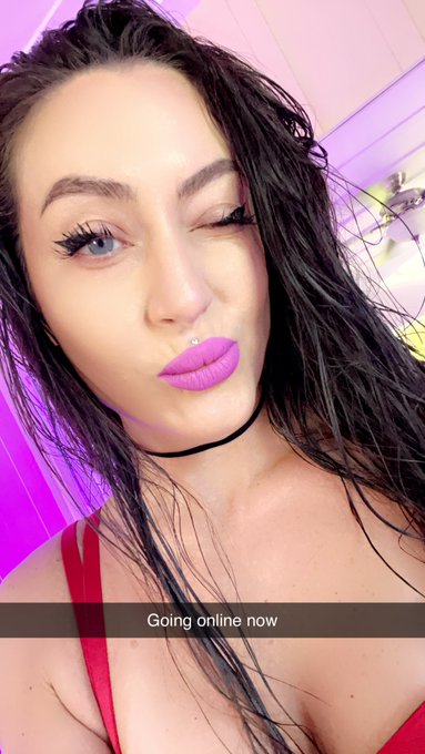 Going online now https://t.co/Ss4TKT9xVc