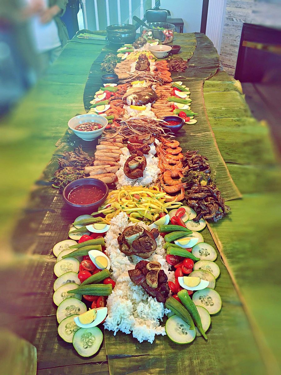 cryptho2000's tweet image. Happy Thanksgiving! 🦃🍁 🦞#boodlefight #boodlefight2023 #kamayan #kaintayo #Thanksgiving #thanksgiving2023
