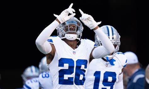 nflrums's tweet photo. 🚨 NFL History on #Thanksgiving 

Dallas Cowboys Daron Bland has is 5th INT for a TD in one season. https://t.co/5Cw2Lklhqp