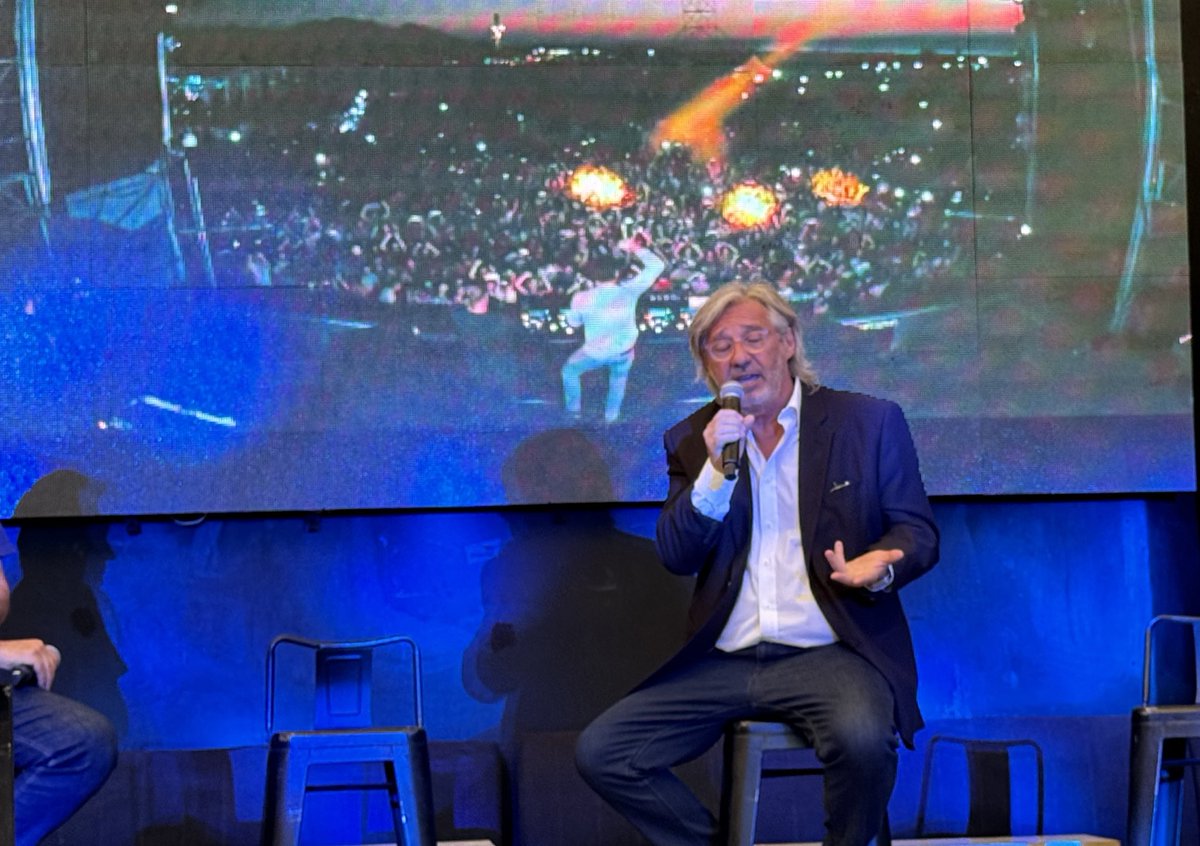 Hoy en #MDPEmprende Presentamos el libro Mar del Plata un lugar para todas las historias  con <a href="/desdelbosque/">Pablo Poli</a> <a href="/GiuseppeDeAngel/">Giuseppe De Angelis</a> y Patricio Montalbetti, quien nos compartió su proyecto para producir contenidos audiovisuales desde MDP para el mundo.  
Gracias por apostar por Mardel!