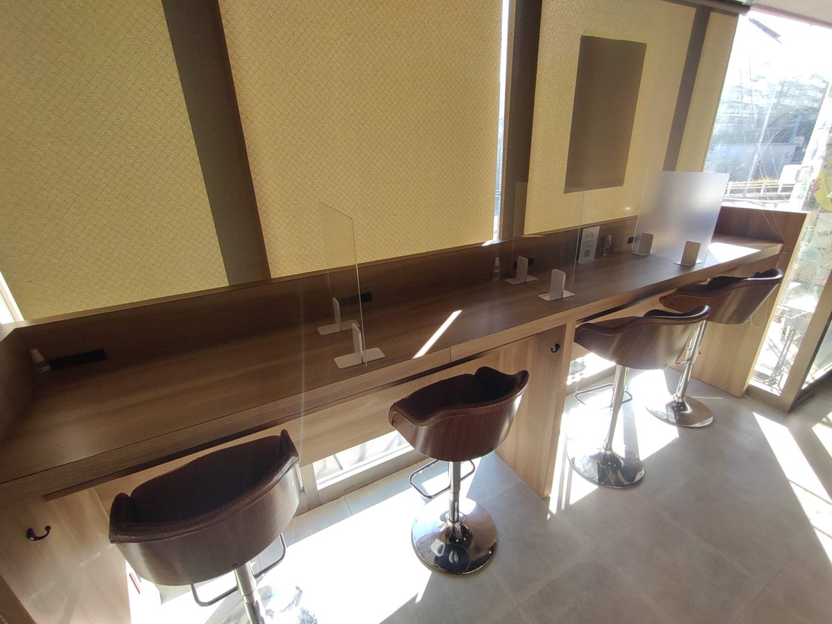 m_rifle_captain's tweet photo. 横浜市金沢区能見台にある「A-lounge」へ
突撃！隣のコワーキング(*￣0￣)/!!

遮蔽のきいている半個室は作業しやすい！

https://t.co/5yY7X96Pym

#コワーキングスペース
#suup https://t.co/8ZLYYgnA7F