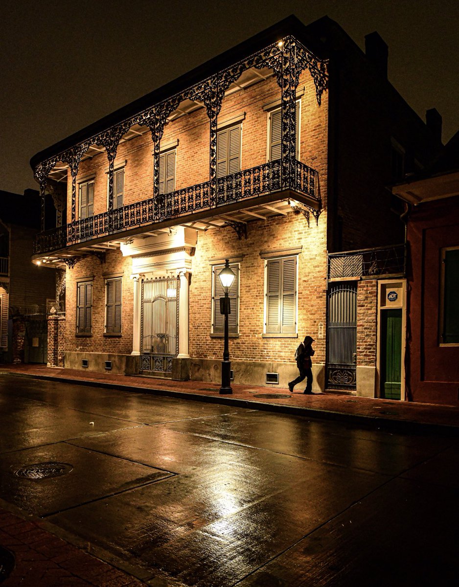 marcorasi1960's tweet photo. Rainy night on Bourbon, New Orleans https://t.co/9qM5aIgwJD