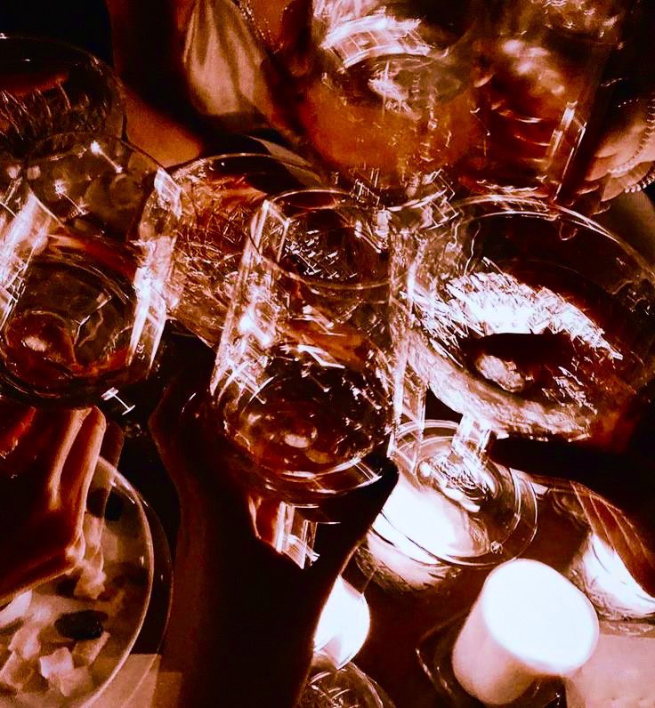 berry1532's tweet photo. Happy Thanksgiving 🦃🍾🇺🇸

Let’s have a toast 🥂 𓈒𓂂𓏸🥂 𓈒𓏸

Happy Friday &amp; Happy Weekend ♬︎.* https://t.co/2dtNx8JwRG