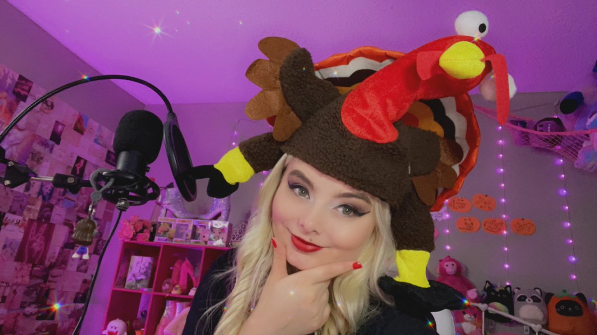 I gobble the Thic Thighs!!! 
Happy Thanksgiving Cuties! 

Beyond thankful for my community and all my online friends!! 

Blessed to follow my dreams! 😍😍😍
XOXOXOX 

Come say hi in chat and I will give you a DeviledEgg👀😍

twitch.tv/SerenaPariss