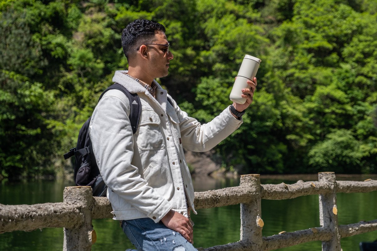 Rmorestorebuyer's tweet image. オールインワン ポータブルコーヒーメーカー
【#ATONCE】 

いつでも挽きたてのコーヒー☕✨
USB充電でどこでも使用可能です♪

ボタンをワンタッチするだけの簡単”自動ミル”で、粗挽きから細挽きまでお好みの挽き方が調整できます。
rmore.jp/brand/atonce/

#Amazonブラックフライデー #LAVIDA