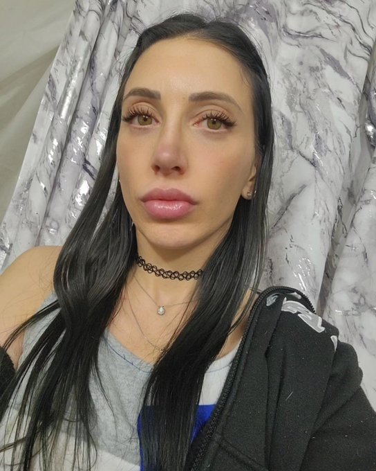 Happy Thanksgiving 😊  https://t.co/RP28aIKJoh to chat with me 1 on 1! https://t.co/UqFkK0uGL8<a href="/tag/wcw"class="tags"><span>#wcw</span></a><a href="/tag/womancrushwednesday"class="tags"><span>#womancrushwednesday</span></a>