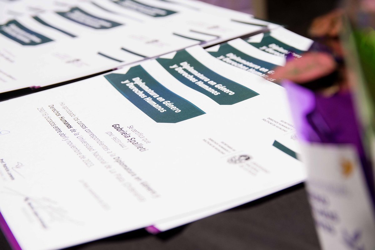 Celebramos estos espacios de formación en políticas de género y que logran que sigamos construyendo redes como una herramienta de lucha contra la violencia de género.

<a href="/DdhhUnlp/">Secretaría de Derechos Humanos UNLP</a> <a href="/unlp/">UNLP</a>