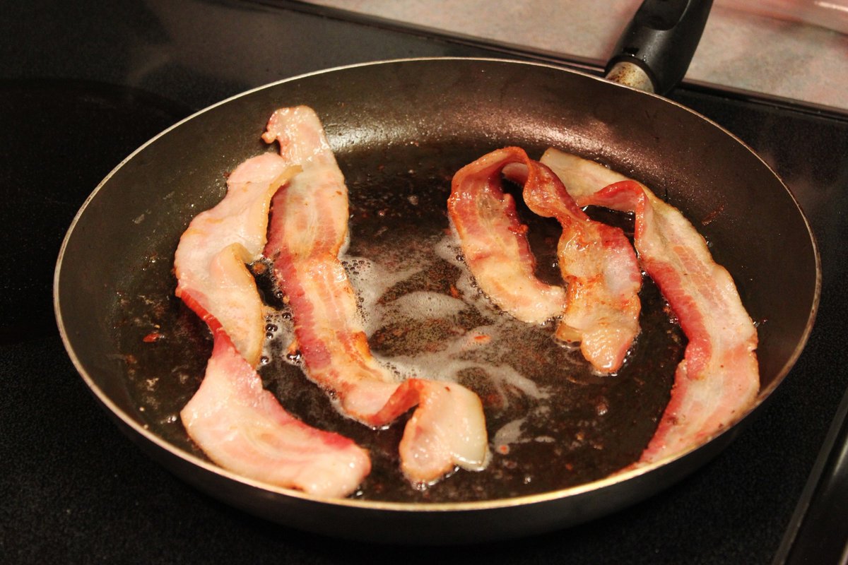 NewsMedical's tweet image. Dietary saturated fats may influence male hormone levels, new study suggests 🍳💪🔬 news-medical.net/news/20231123/… #Androgen #DietaryFats #MaleHealth #Nutrition #HormonalBalance #MiddleAgedMen #SaturatedFats #Testosterone #ClinicalNutrition #HealthDiet @ejcneditor